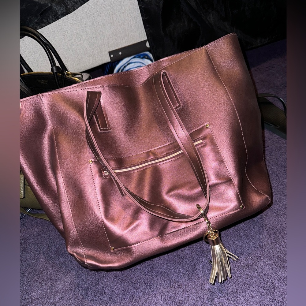 Large tote